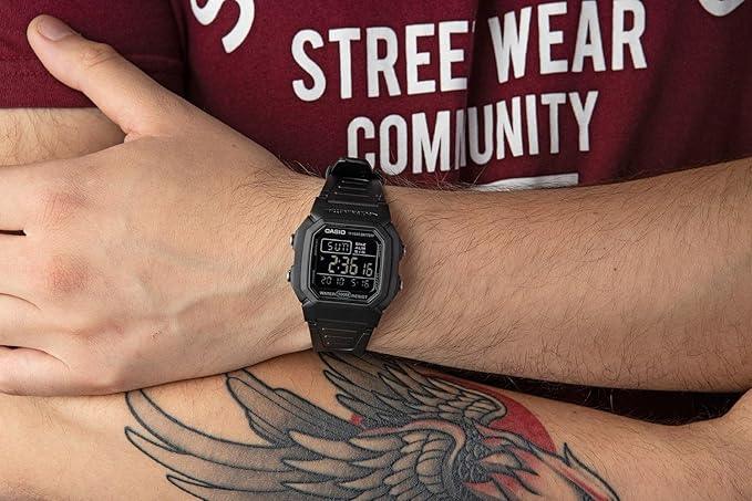 Casio W-800H-1BV Illuminator - Reloj Resistente con 10 Años de Batería