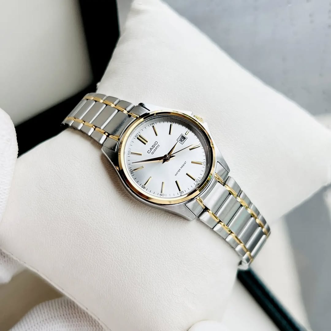 Set de Relojes Casio MTP-1183G-7A y LTP-1183G-7A – Elegancia Clásica en Acero Bicolor para Parejas