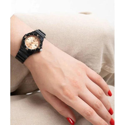 Reloj Casio LRW 200H 9VDF Resina Dama