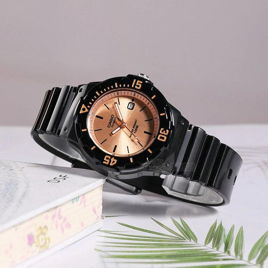 Reloj Casio LRW 200H 9VDF Resina Dama