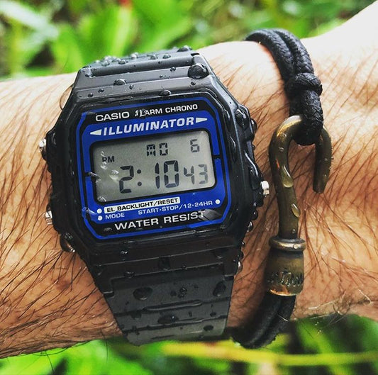 Casio F-105W-1A – El clásico digital con iluminación electro-luminiscente