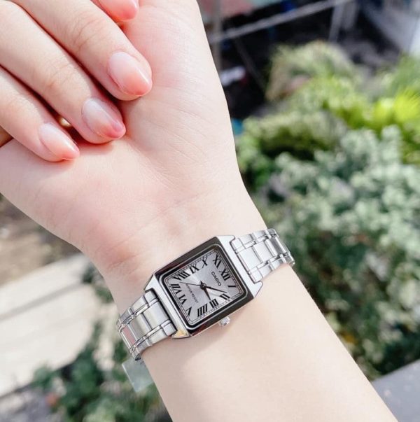 Reloj Casio Estándar Analógico LTP-V007D-7B Acero Mujer Plateado - Imagen 4