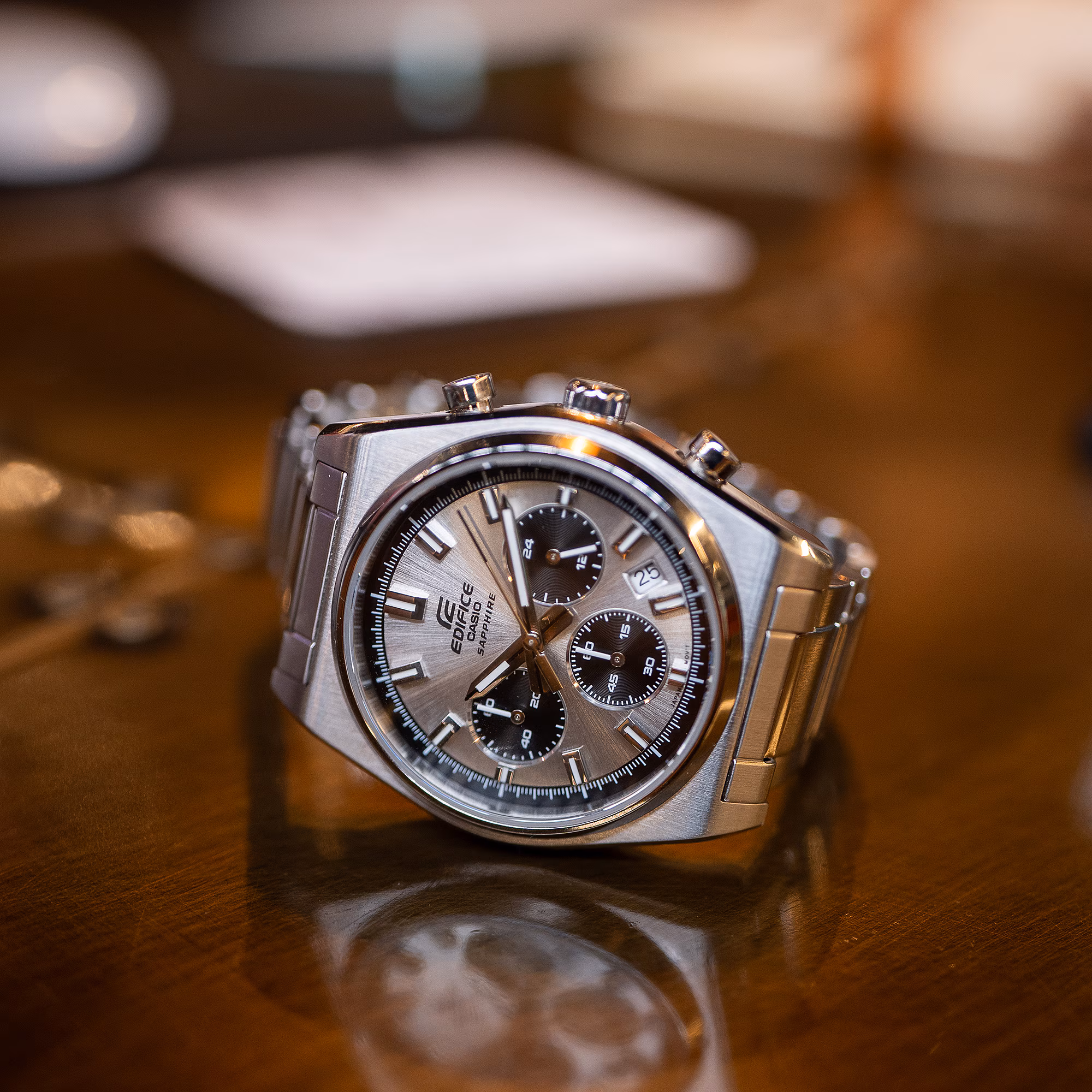 Reloj Casio Edifice EFB-730D-7AVUDF Hombre – Cronógrafo Blanco Acero Inoxidable con Cristal de Zafiro 100M – Casio Perú Reloj Casio Edifice EFB-730D-7AVUDF Hombre – Cronógrafo Blanco Acero Inoxidable con Cristal de Zafiro 100M - Imagen 8