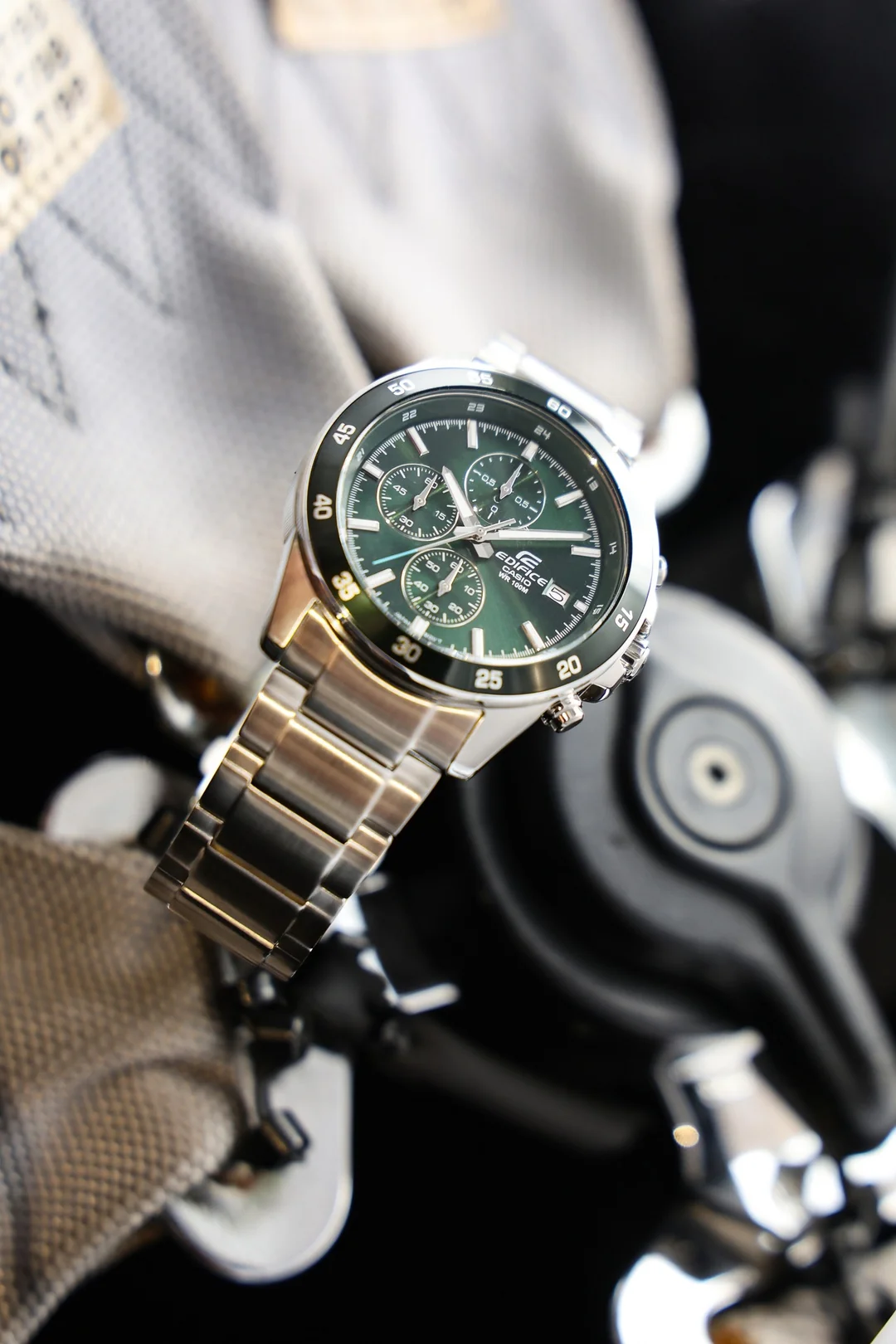 Reloj Casio Edifice EFR-526D-3AVUDF Hombre – Cronógrafo Verde Grisáceo 100M – Casio Perú Reloj Casio Edifice EFR-526D-3AVUDF Hombre – Cronógrafo Verde Grisáceo 100M - Imagen 3