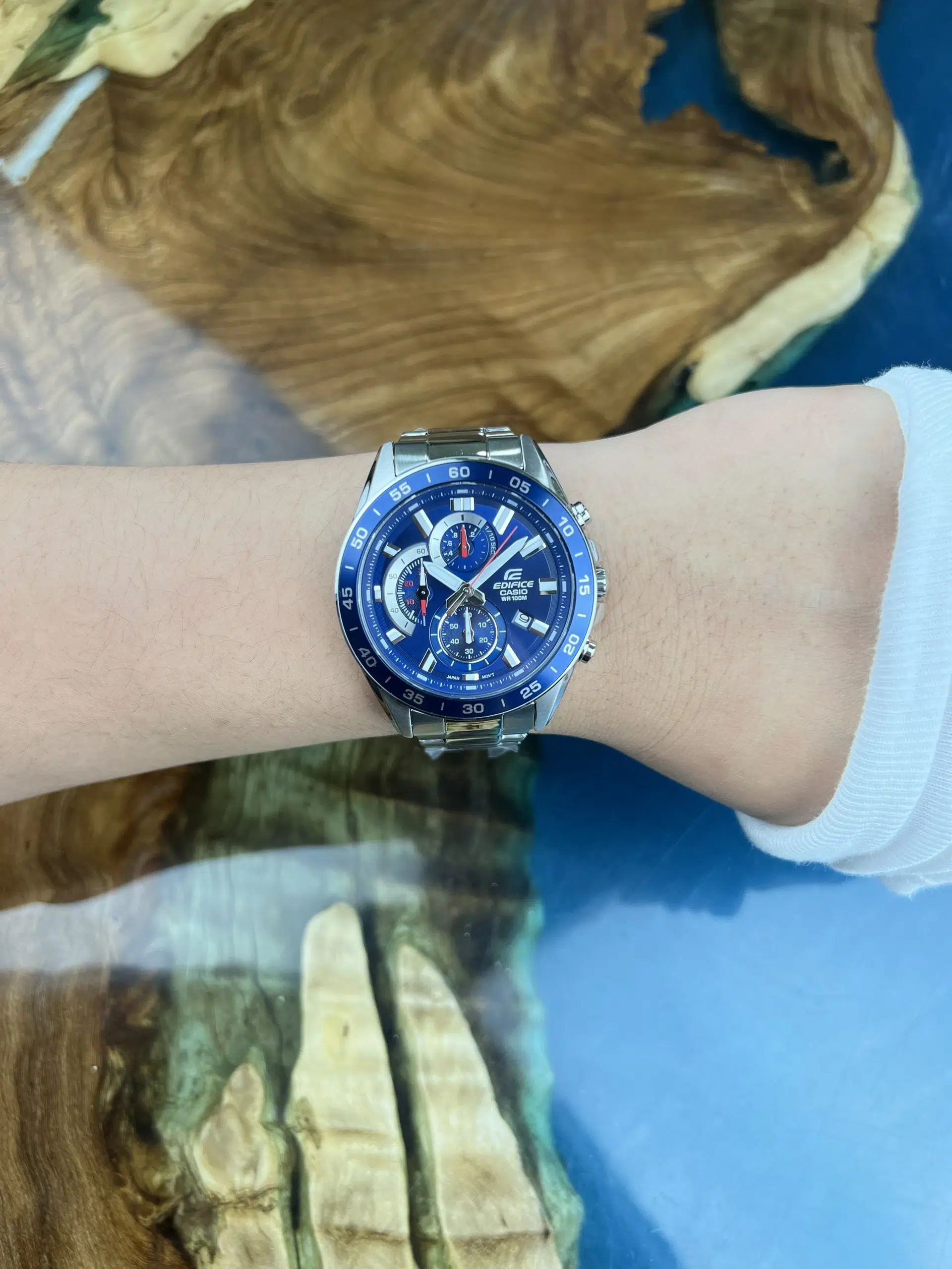Reloj Casio Edifice EFV-550D-2AVUDF Hombre – Cronógrafo Azul Acero 100M – Casio Perú Reloj Casio Edifice EFV-550D-2AVUDF Hombre – Cronógrafo Azul Acero 100M - Imagen 6