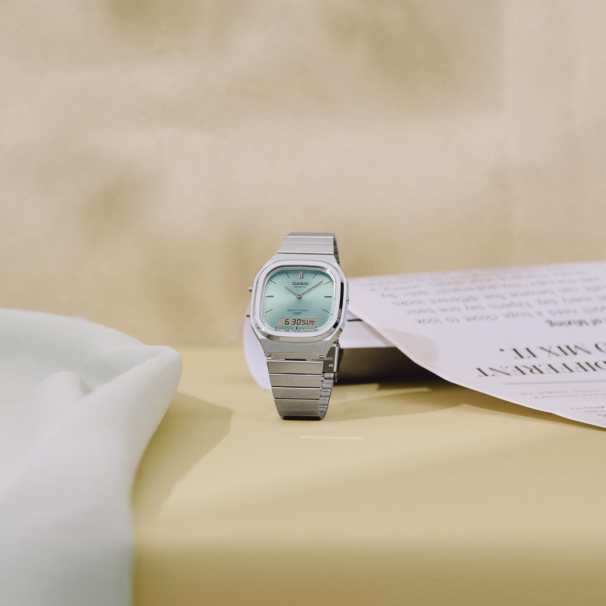Reloj Casio Vintage AQ-240E-2A Unisex – Azul Claro Analógico Digital Acero – Casio Perú Reloj Casio Vintage AQ-240E-2A Unisex – Azul Claro Analógico Digital Acero - Imagen 5