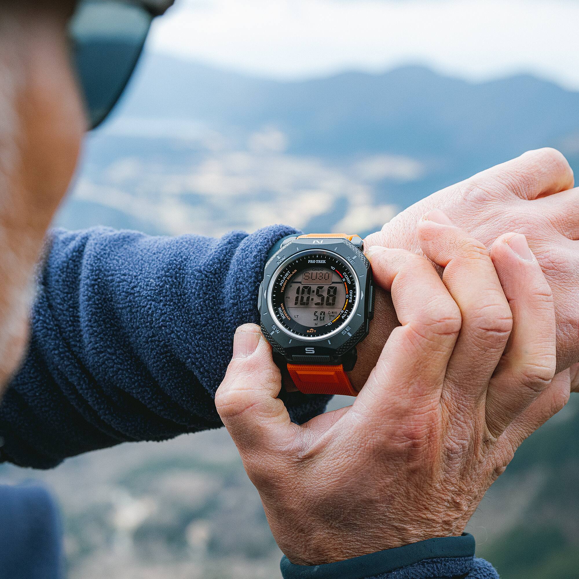 Reloj Casio Pro Trek PRG-69-4DR Hombre – Digital Naranja Triple Sensor Tough Solar 100M – Casio Perú Reloj Casio Pro Trek PRG-69-4DR Hombre – Digital Naranja Triple Sensor Tough Solar 100M - Imagen 2