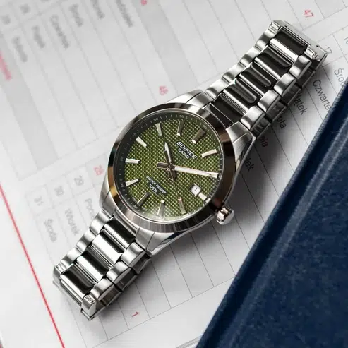 Reloj Casio Edifice EFV-160D-3AVDF Hombre – Acero Esfera Verde 100M – Casio Perú Reloj Casio Edifice EFV-160D-3AVDF Hombre – Acero Esfera Verde 100M - Imagen 3