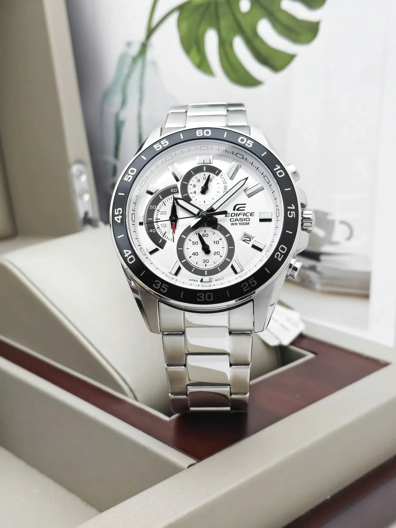Reloj Casio Edifice EFV-550D-7AVUDF Hombre – Cronógrafo Acero 100M – Casio Perú Reloj Casio Edifice EFV-550D-7AVUDF Hombre – Cronógrafo Acero 100M - Imagen 2