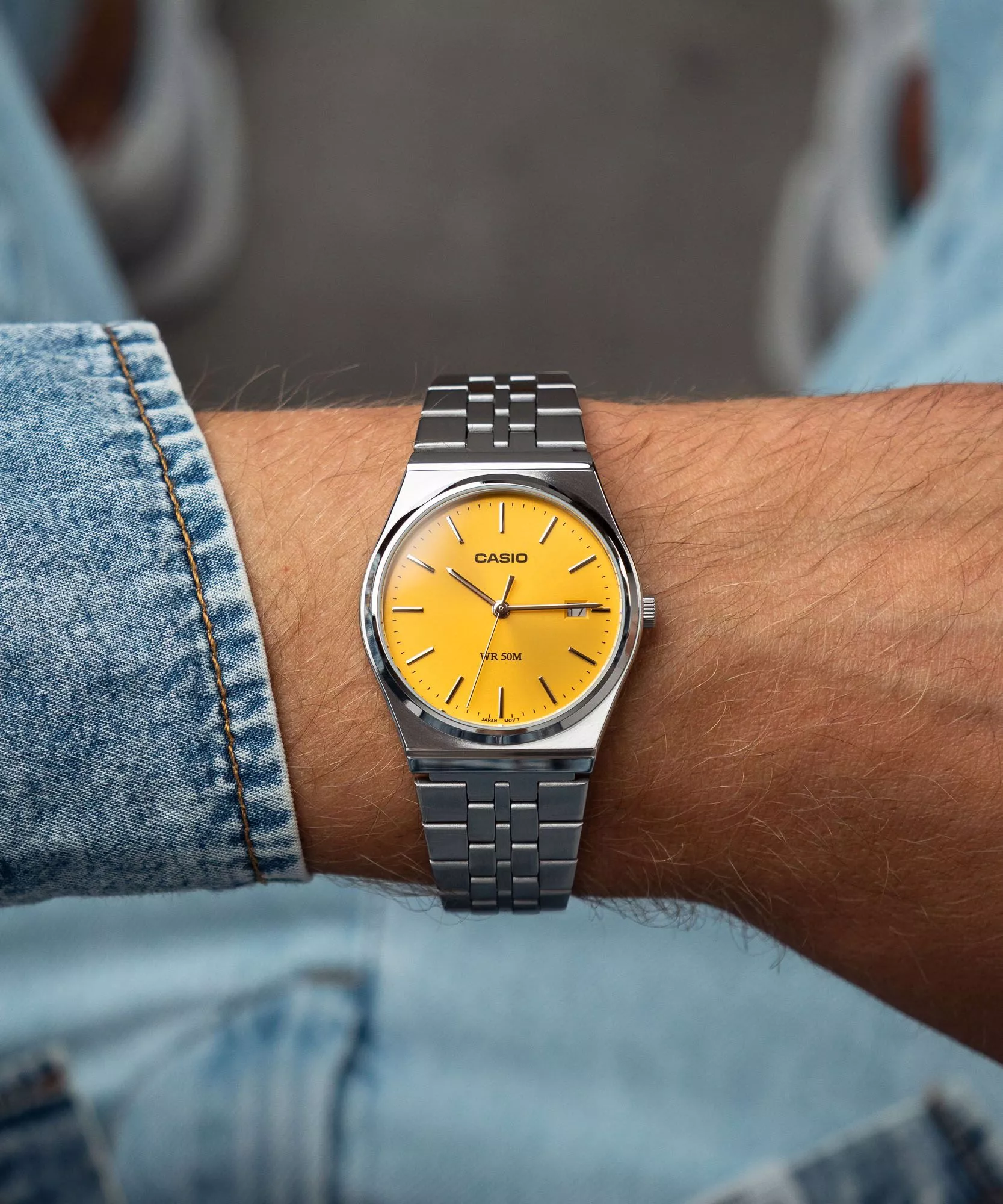 Reloj Casio MTP-B145D-9AVEF Hombre – Esfera Amarilla Dorada Acero 50M – Casio Perú Reloj Casio MTP-B145D-9AVEF Hombre – Esfera Amarilla Dorada Acero 50M - Imagen 4