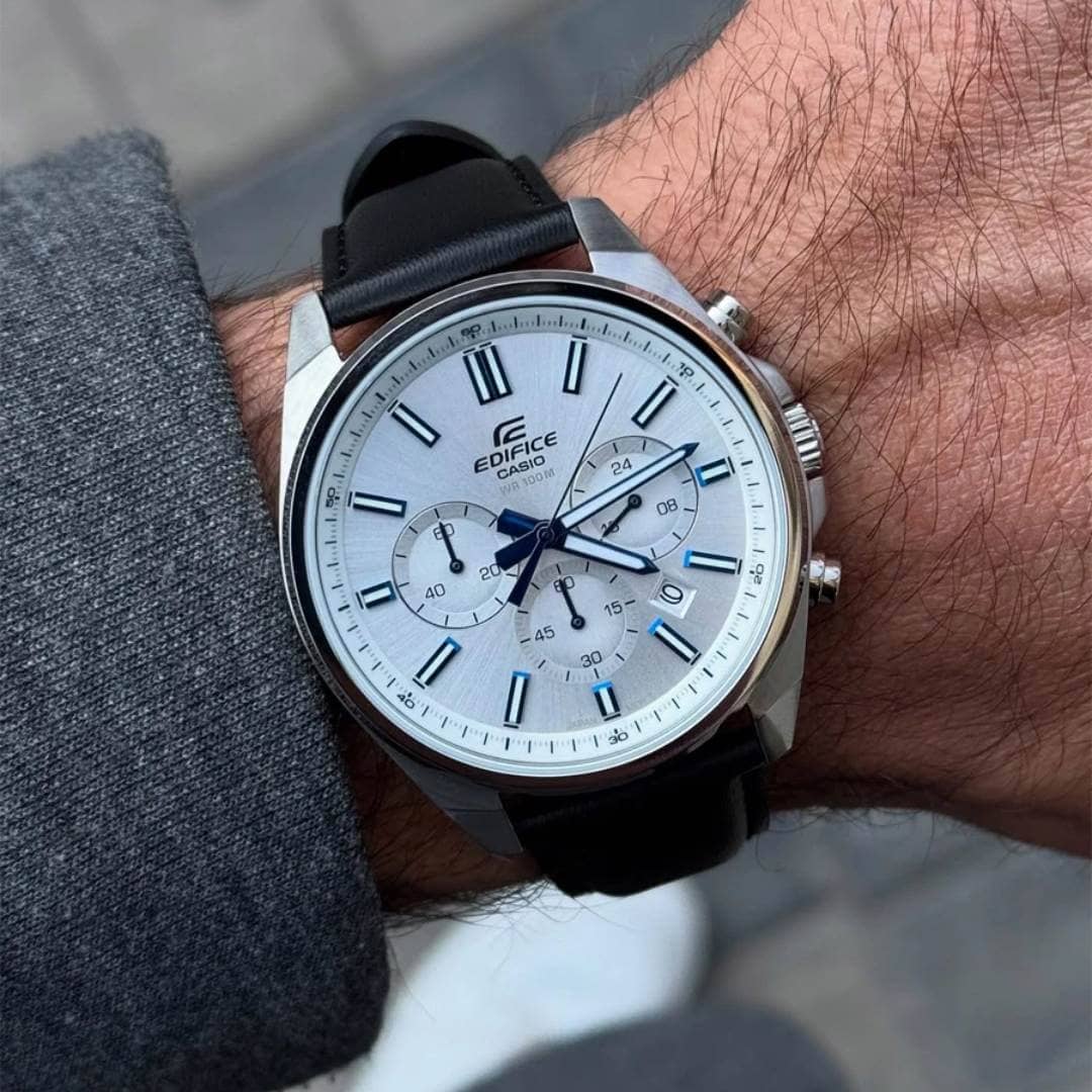 Reloj Casio Edifice EFV-650L-7AVUDF Hombre – Cronógrafo Plateado Cuero Azul 100M – Casio Perú Reloj Casio Edifice EFV-650L-7AVUDF Hombre – Cronógrafo Plateado Cuero Azul 100M - Imagen 3
