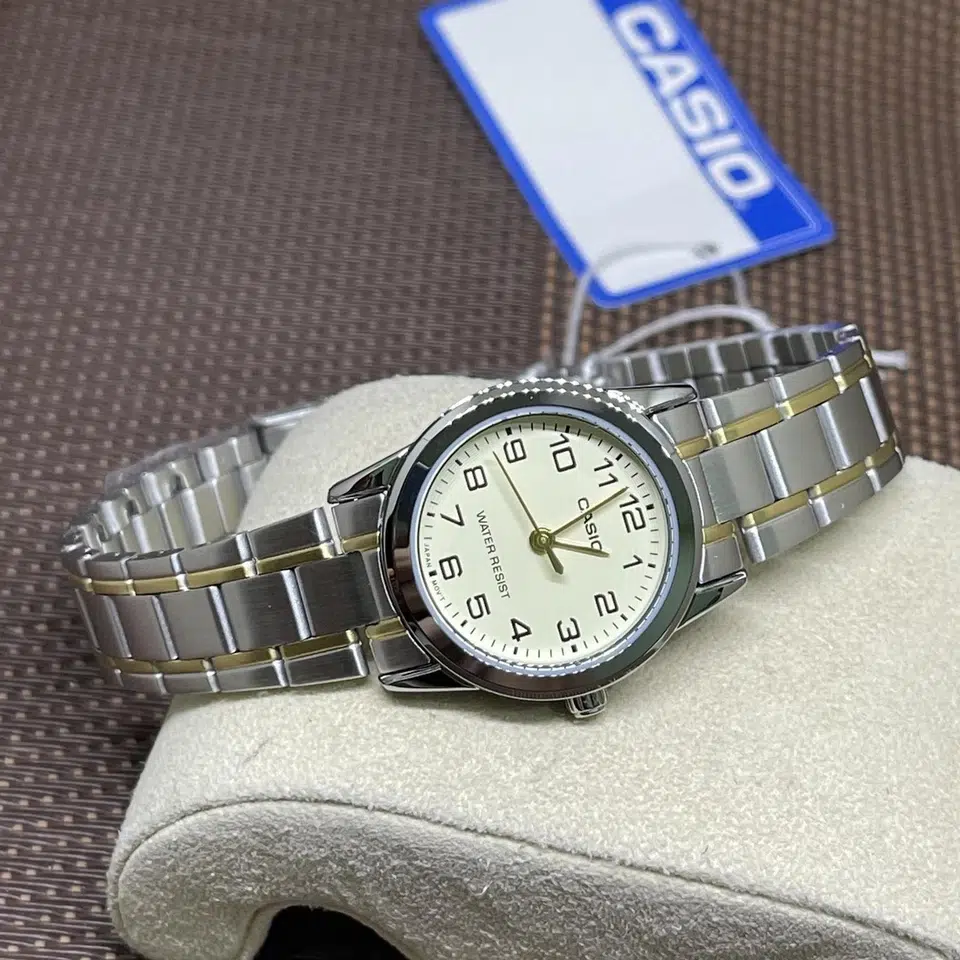 Reloj Casio LTP-V001L-7BUDF Mujer – Esfera Blanca Correa de Cuero – Casio Perú Reloj Casio LTP-V001L-7BUDF Mujer – Esfera Blanca Correa de Cuero - Imagen 4